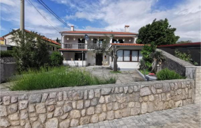 Lovely Apartment In Jadranovo With Wifi